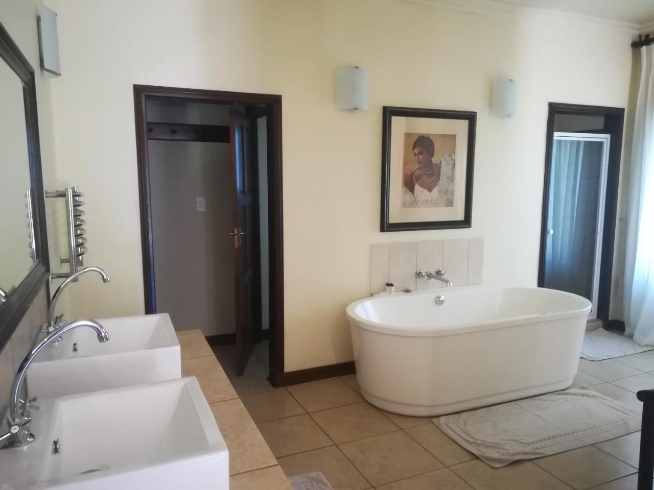 מולדרסדריפט Moon And Sixpence Garden Guest House מראה חיצוני תמונה