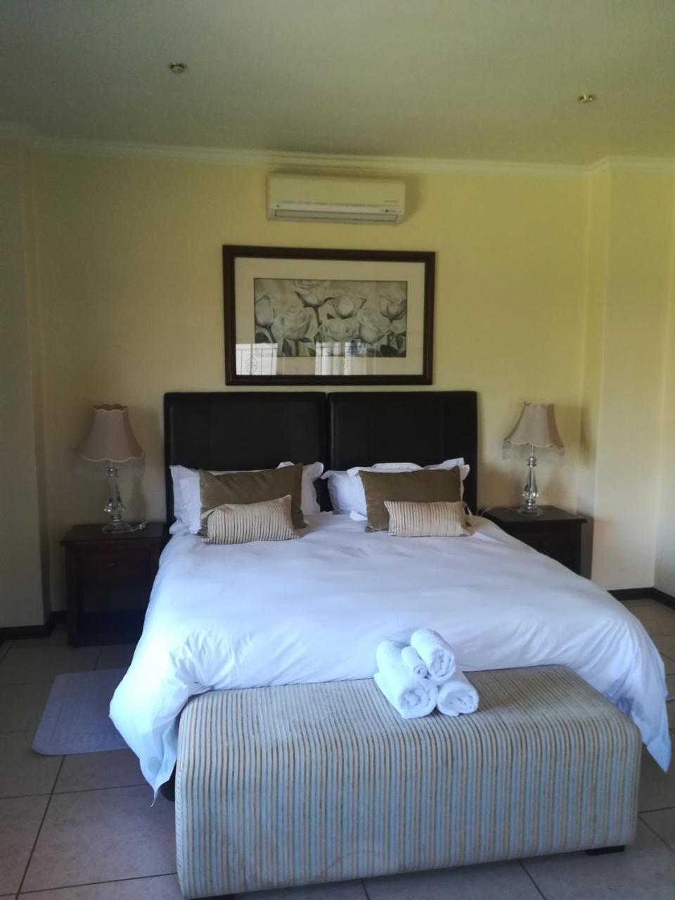 מולדרסדריפט Moon And Sixpence Garden Guest House חדר תמונה