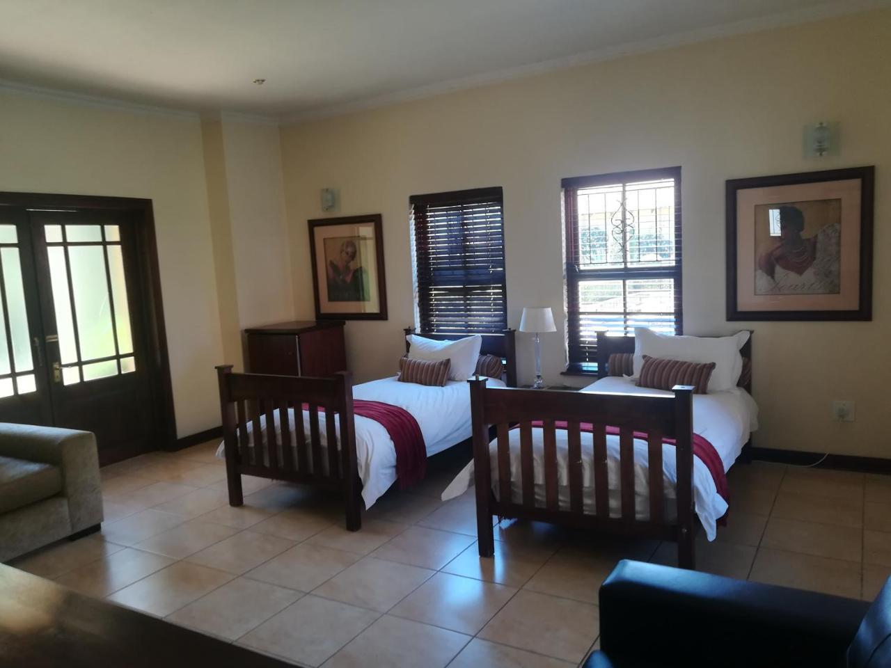מולדרסדריפט Moon And Sixpence Garden Guest House חדר תמונה